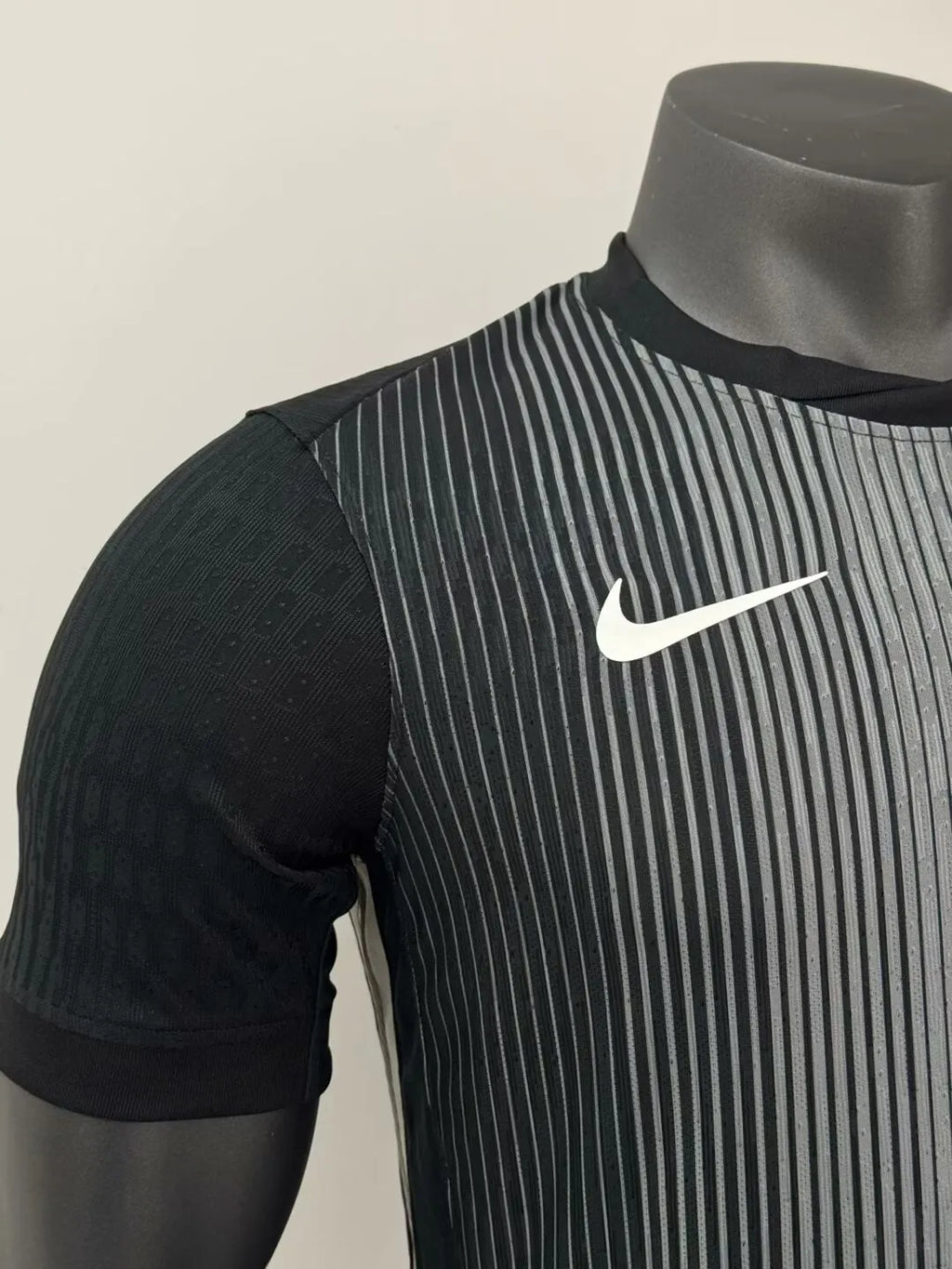 Paris Saint-Germain 2025-2026 Goalkeeper Player Version Jersey