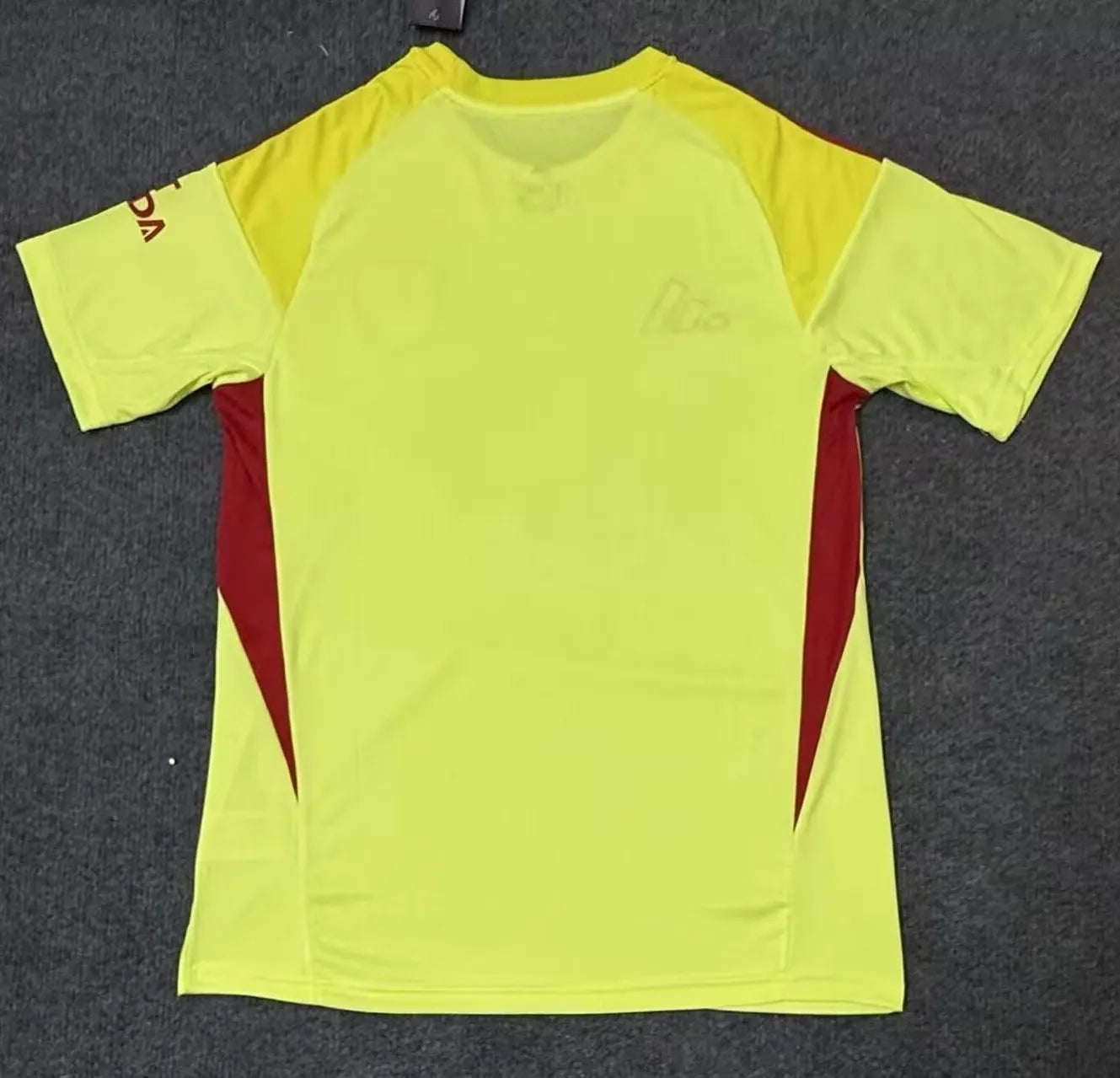Arsenal 2025-2026 Light Yellow Goalkeeper Fan Version Jersey