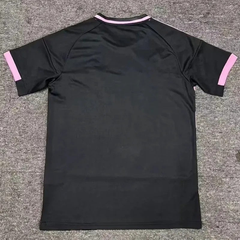 Real Madrid 2025-2026 Pink Special Edition Fan Version Training Shirt – Rose Snake
