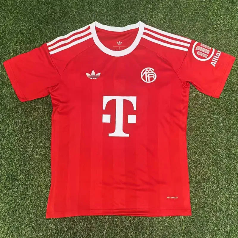 Bayern Munich 2025-2026 Red Goalkeeper Fan Version Jersey