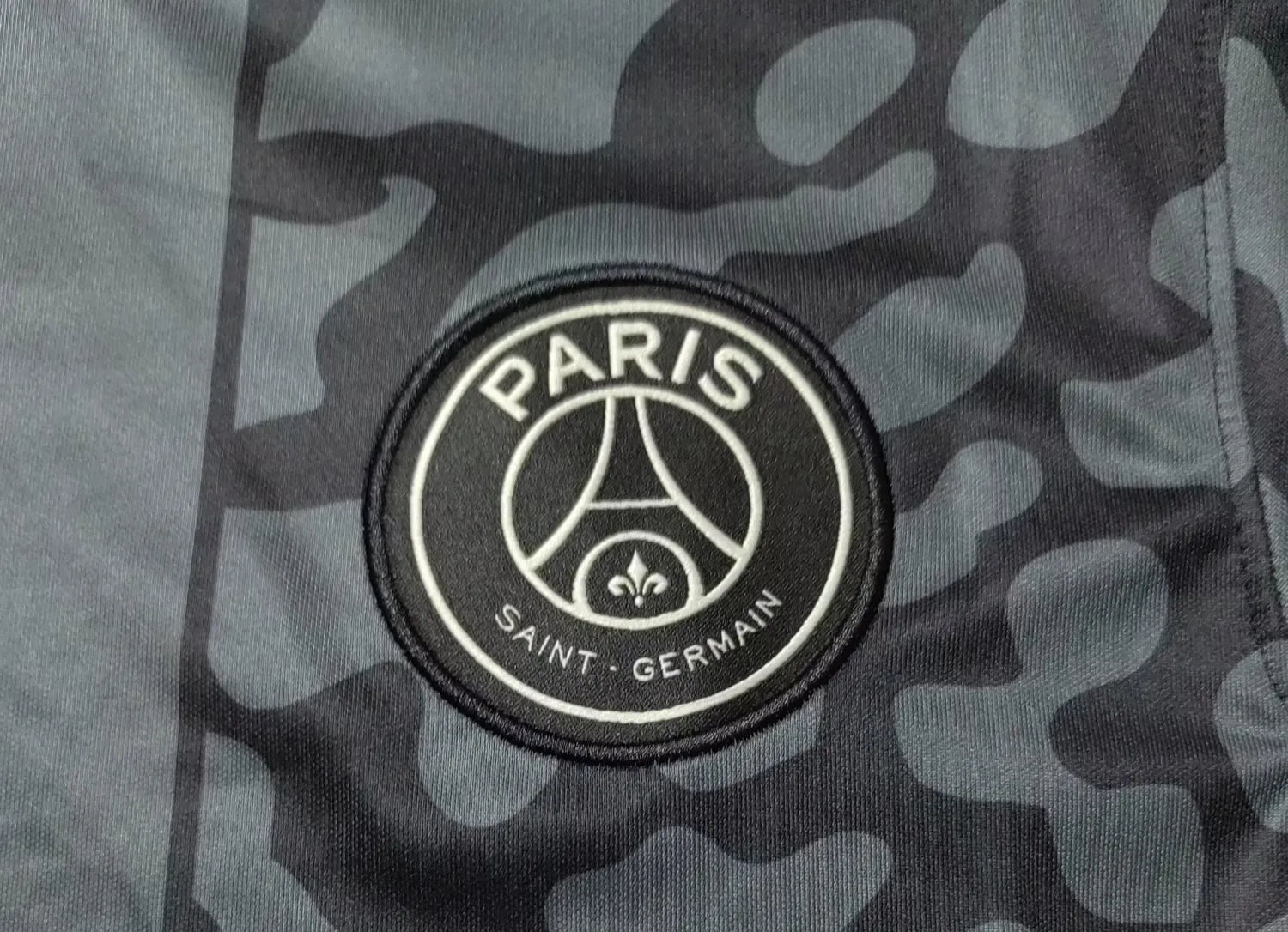 Paris Saint-Germain 2023-2024 Third Fan Version Jersey
