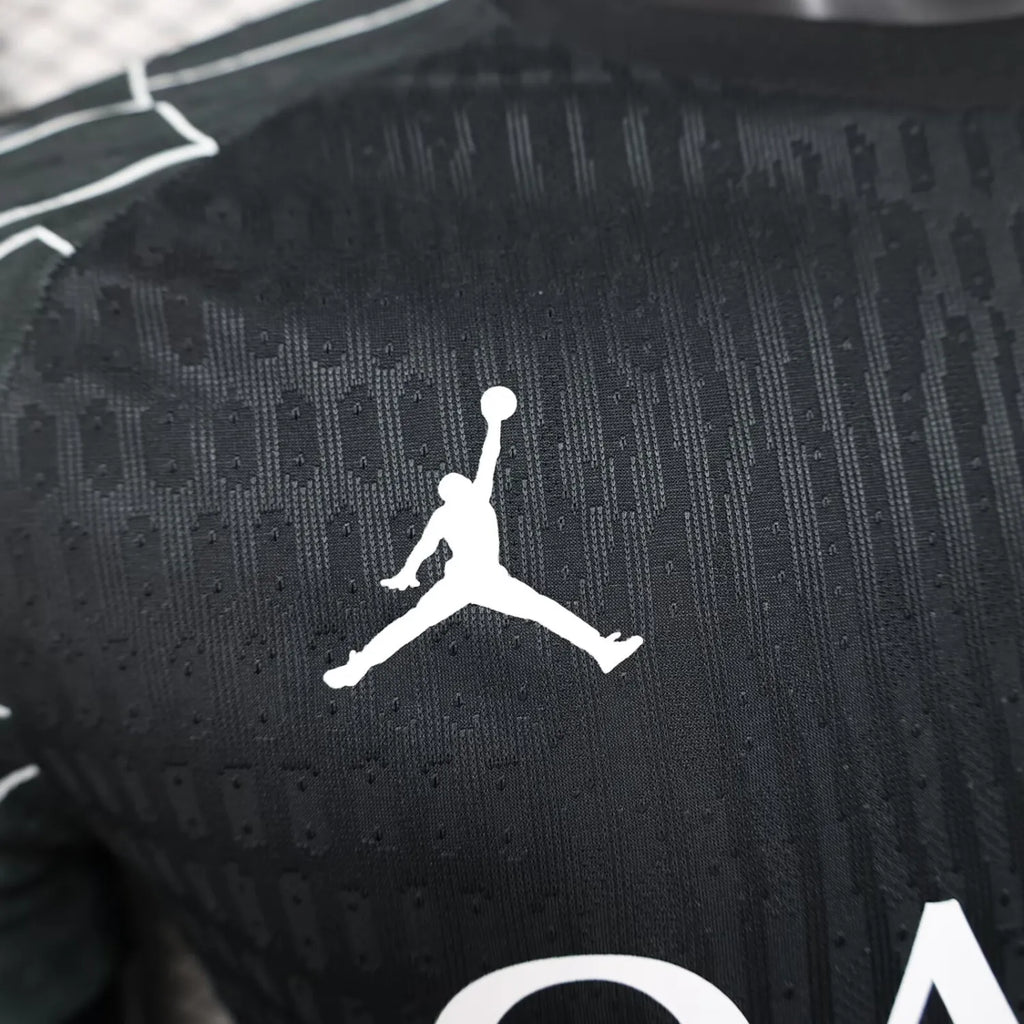 Paris Saint-Germain 2025-2026 Black Goalkeeper Player Version Jersey