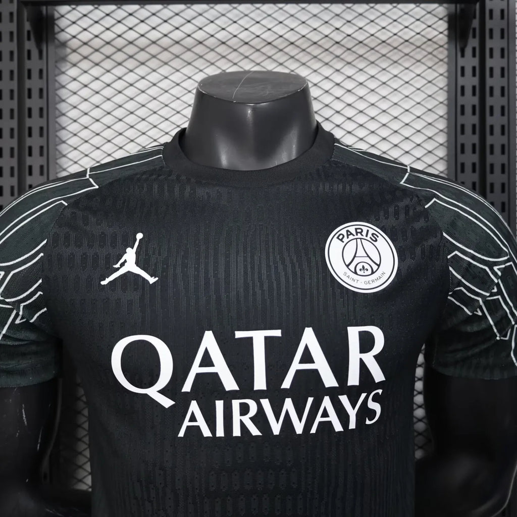 Paris Saint-Germain 2025-2026 Black Goalkeeper Player Version Jersey